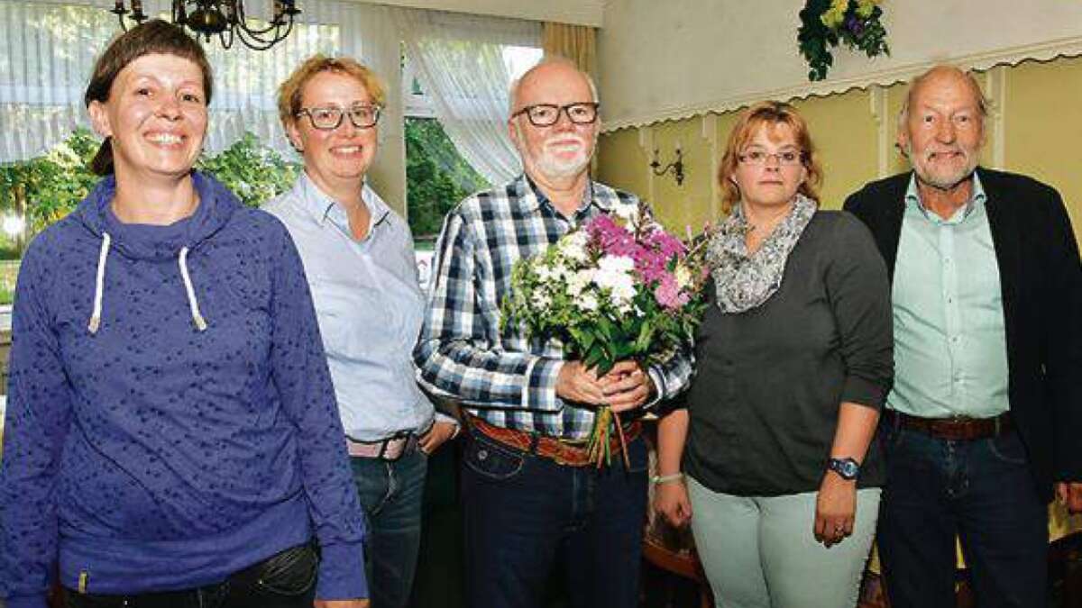 Vorstand des Schul Fördervereins wieder komplett