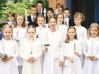 15 Kinder der katholischen Kirchengemeinde St. Marien haben ihre Erstkommunion empfangen.