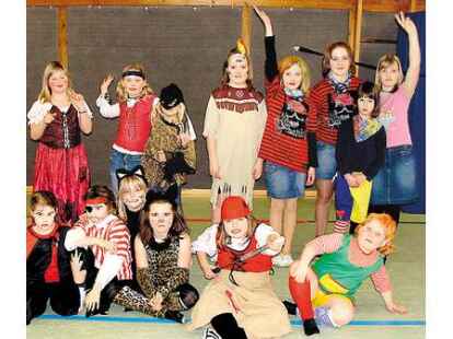 Nehmen die &bdquo;Aschermittwoch-Regel&ldquo; nicht so ganz genau: die Bardenflether Tanzm&auml;use.