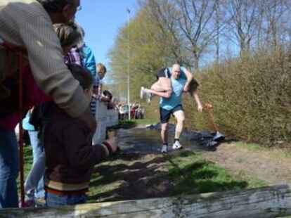 3. Deutsche Meisterschaft im Frauentragen