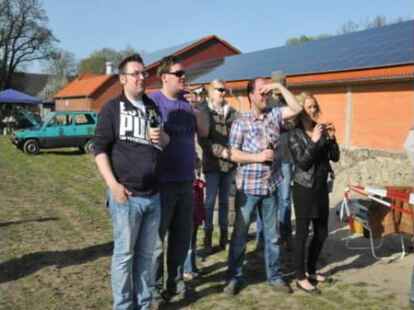 Hoch her ist es beim Stockcar-Rennen in Gro&szlig;enkneten gegangen.
