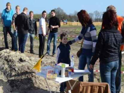 Hoch her ist es beim Stockcar-Rennen in Gro&szlig;enkneten gegangen.