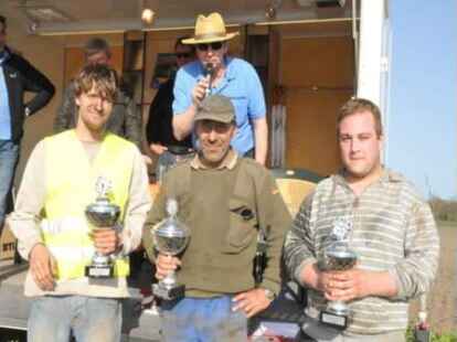 Hoch her ist es beim Stockcar-Rennen in Gro&szlig;enkneten gegangen.