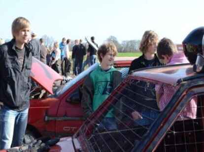 Hoch her ist es beim Stockcar-Rennen in Gro&szlig;enkneten gegangen.