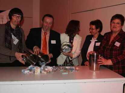 Mehr als 250 G&auml;ste haben am Donnerstagabend den Neujahrsempfang des Cloppenburger DeHoGa in der Stadthalle besucht.