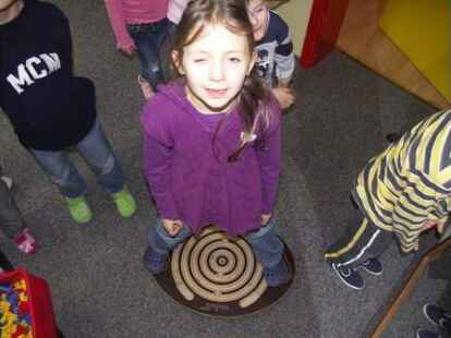 Der Elternrat des Kindergartens Schweiburg setzt sich f&uuml;r eine Erweiterung der &Ouml;ffnungszeiten ein. Er h&auml;lt die Einrichtung einer altersgemischten Gruppe zum n&auml;chstm&ouml;glichen Termin f&uuml;r dringend erforderlich.