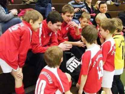 Auch vom Coach gab es noch ein paar taktische Anweisungen und motivierende Worte.