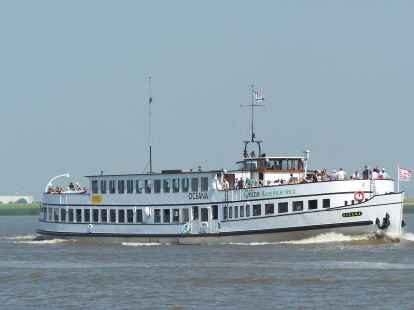 Mit der Oceana von Nordenham nach Bremen zu fahren, ist ein Tipp unserer N@chbarin Hilde Androsch. Sie hat diese Fahrt in der letzten Woche unternommen und gibt uns einen Eindruck davon.
