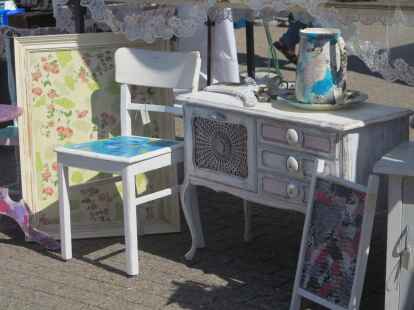 Auf dem Hobbymarkt zeigten die Aussteller ihre Werke und stellten sie zum Verkauf.