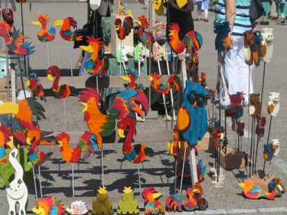 Auf dem Oldenburger Pferdemarkt gab es dagegen (unter anderem) H&auml;hne und Eulen zu sehen.