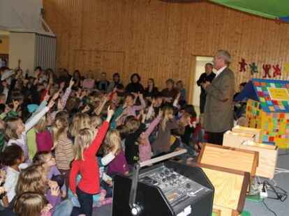 Die Grundschule J&auml;gerstra&szlig;e feierte &bdquo;Bauabschluss-Fest&ldquo;.