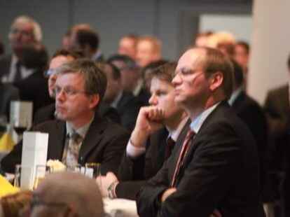 Mehr als 300 G&auml;ste diskutierten auf dem dritten Parlamentarischen Messeabend anl&auml;sslich der Eurotier &uuml;ber die Zukunft der Agrar- und Ern&auml;hrungswirtschaft.