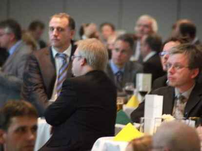 Mehr als 300 G&auml;ste diskutierten auf dem dritten Parlamentarischen Messeabend anl&auml;sslich der Eurotier &uuml;ber die Zukunft der Agrar- und Ern&auml;hrungswirtschaft.