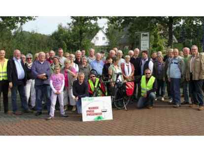 Am 24. September machten die Mitglieder des Ortsvereins Wahnbek, Ipwege und Ipwegermoor bei Sonnenschein eine Fahrradtour und begaben sich auf die Spuren des 