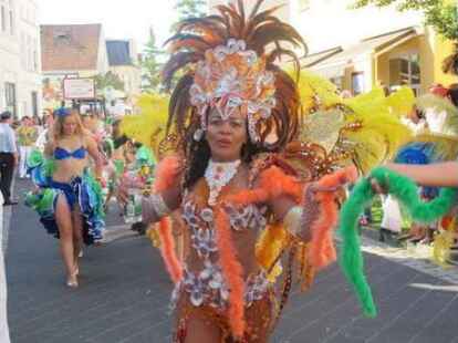 Die aufwendigen Kost&uuml;me waren ein richtiger Hingucker. Alle Bilder stehen auf  zur Ansicht.