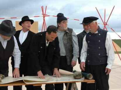 In kraftvollen Bildern inszeniert Regisseur Frank D&uuml;wel den Schimmelreiter am Dangaster Deich.