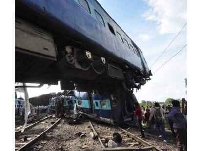 Der Howrah-Kalka-Express mit rund 1000 Passagieren fuhr von der ostindischen Metropole Kolkata (Kalkutta) in die Hauptstadt Neu Delhi.