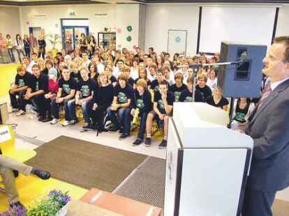 Mit einem gro&szlig;en Fest wurden 112 M&auml;dchen und Jungen an der Realschule Wildeshausen entlassen