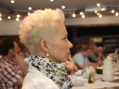 Gastredner auf der Vertreterversammlung des Kreislandvolkverbendes Cloppenburg in Th&uuml;le war der nieders&auml;chsische Landwirtschaftsminister Gerd Lindemann.