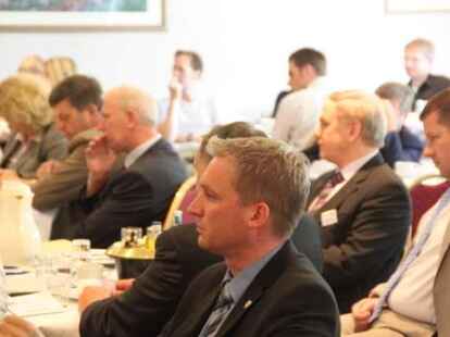 Gastredner auf der Vertreterversammlung des Kreislandvolkverbendes Cloppenburg in Th&uuml;le war der nieders&auml;chsische Landwirtschaftsminister Gerd Lindemann.