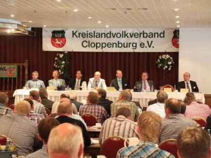 Gastredner auf der Vertreterversammlung des Kreislandvolkverbendes Cloppenburg in Th&uuml;le war der nieders&auml;chsische Landwirtschaftsminister Gerd Lindemann.