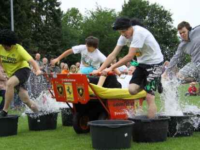 ...der bei der ganzen Geschichte nicht trocken bleibt.