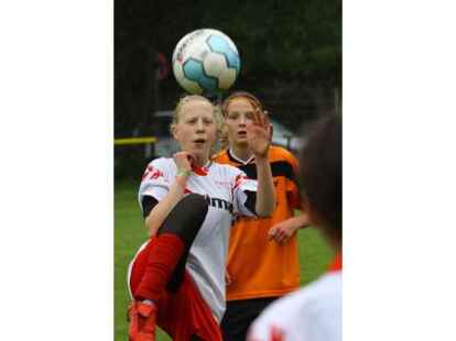 Frauenfu&szlig;ball boomt! Die Weltmeisterschaft im eigenen Land k&ouml;nnte dem Trend noch einmal einen weiteren Schub verleihen. Auch in Oldenburg ist zu beobachten, wie beliebt der Sport bei M&auml;dchen inzwischen geworden ist.