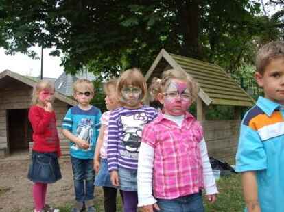 Brake: Kindergarten Tausendfüßler lädt zum Sommerfest ein