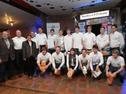 Gro&szlig;e Spannung herrschte am Mittwochabend im Sch&uuml;tzenhof Kirchhatten bei der Ehrung der Sportlerinnen und Sportler des Jahres 2011 im Landkreis Oldenburg.