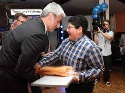 Gro&szlig;e Spannung herrschte am Mittwochabend im Sch&uuml;tzenhof Kirchhatten bei der Ehrung der Sportlerinnen und Sportler des Jahres 2011 im Landkreis Oldenburg.
