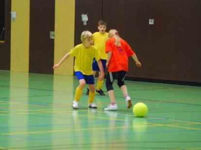 In der Brakenhoffsporthalle fand die 5. Hallenfu&szlig;ballmeisterschaft der Grundschulen in Westerstede statt.