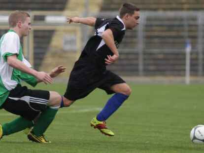 Im Marschwegstadion standen sich die Sch&uuml;ler der HRS Garrel und HRS Edewecht im Finale des Barmer-GEK-Cups gegen&uuml;ber.