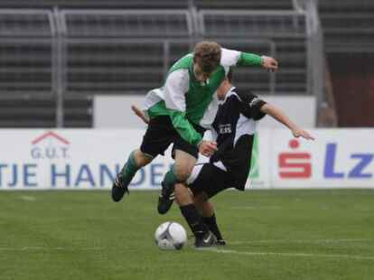 Im Marschwegstadion standen sich die Sch&uuml;ler der HRS Garrel und HRS Edewecht im Finale des Barmer-GEK-Cups gegen&uuml;ber.