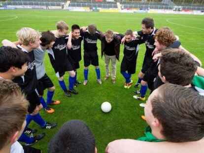 Im Marschwegstadion standen sich die Sch&uuml;ler der HRS Garrel und HRS Edewecht im Finale des Barmer-GEK-Cups gegen&uuml;ber.