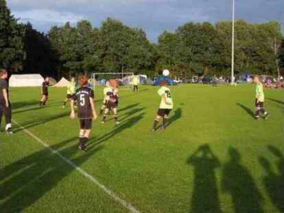 Beim TuS Ocholt stand auch etwas Besonderes auf dem Plan. Hier fand ein Fu&szlig;ball-Mitternachtsturnier statt. Viele Mannschaften k&auml;mpften um den Sieg.