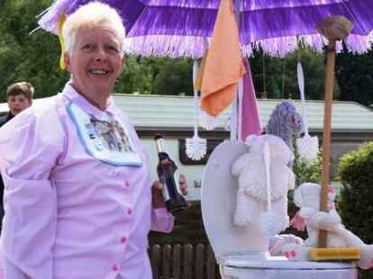 Auch diese pl&uuml;schigen Vertreter waren mit von der Partie. Wer weitere Bilder vom n&auml;rrischen Treiben im Juli sehen m&ouml;chte, kann dies im Album von N@chbar Dirk Busker auf  tun.