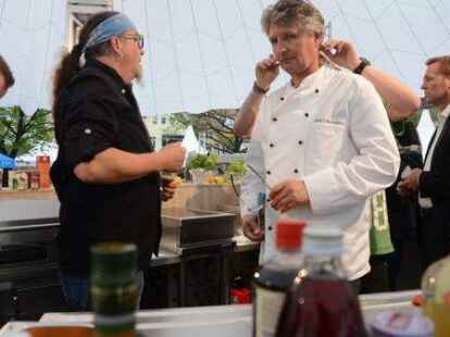 Das Festival &bdquo;Oldenburg kocht&ldquo; ist er&ouml;ffnet worden. Der Auftakt stand unter dem Motto &bdquo;S&uuml;dafrika Begegnungen&ldquo;.