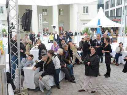 Das Festival &bdquo;Oldenburg kocht&ldquo; ist er&ouml;ffnet worden. Der Auftakt stand unter dem Motto &bdquo;S&uuml;dafrika Begegnungen&ldquo;.