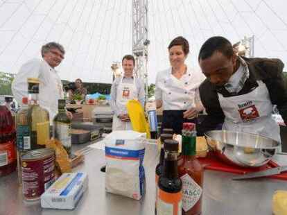 Das Festival &bdquo;Oldenburg kocht&ldquo; ist er&ouml;ffnet worden. Der Auftakt stand unter dem Motto &bdquo;S&uuml;dafrika Begegnungen&ldquo;.