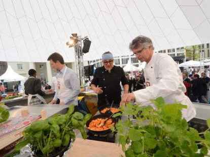 Das Festival &bdquo;Oldenburg kocht&ldquo; ist er&ouml;ffnet worden. Der Auftakt stand unter dem Motto &bdquo;S&uuml;dafrika Begegnungen&ldquo;.