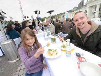 Das Festival &bdquo;Oldenburg kocht&ldquo; ist er&ouml;ffnet worden. Der Auftakt stand unter dem Motto &bdquo;S&uuml;dafrika Begegnungen&ldquo;.