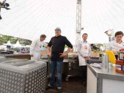 Das Festival &bdquo;Oldenburg kocht&ldquo; ist er&ouml;ffnet worden. Der Auftakt stand unter dem Motto &bdquo;S&uuml;dafrika Begegnungen&ldquo;.