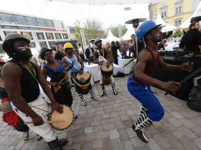 Das Festival &bdquo;Oldenburg kocht&ldquo; ist er&ouml;ffnet worden. Der Auftakt stand unter dem Motto &bdquo;S&uuml;dafrika Begegnungen&ldquo;.