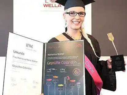 Gepr&uuml;fte Coloristin: Katharina Widner