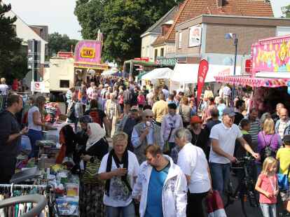 Beim B&uuml;rgerfest herrschte im Huder Ortskern buntes Treiben.