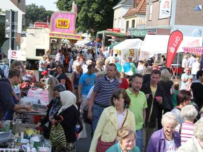 Beim B&uuml;rgerfest herrschte im Huder Ortskern buntes Treiben.