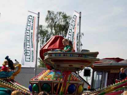 Viel zu entdecken gab es an den St&auml;nden beim Huder B&uuml;rgerfest.