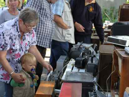 Beim B&uuml;rgerfest herrschte im Huder Ortskern buntes Treiben.