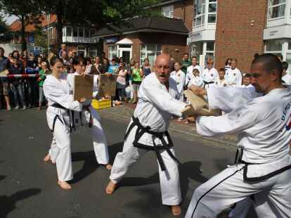 Beim B&uuml;rgerfest herrschte im Huder Ortskern buntes Treiben.