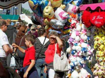 Viel zu entdecken gab es an den St&auml;nden beim Huder B&uuml;rgerfest.